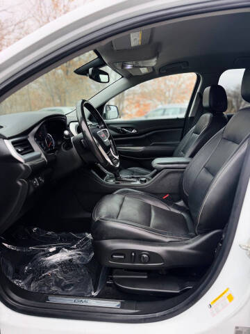 2019 GMC Acadia SLT-1