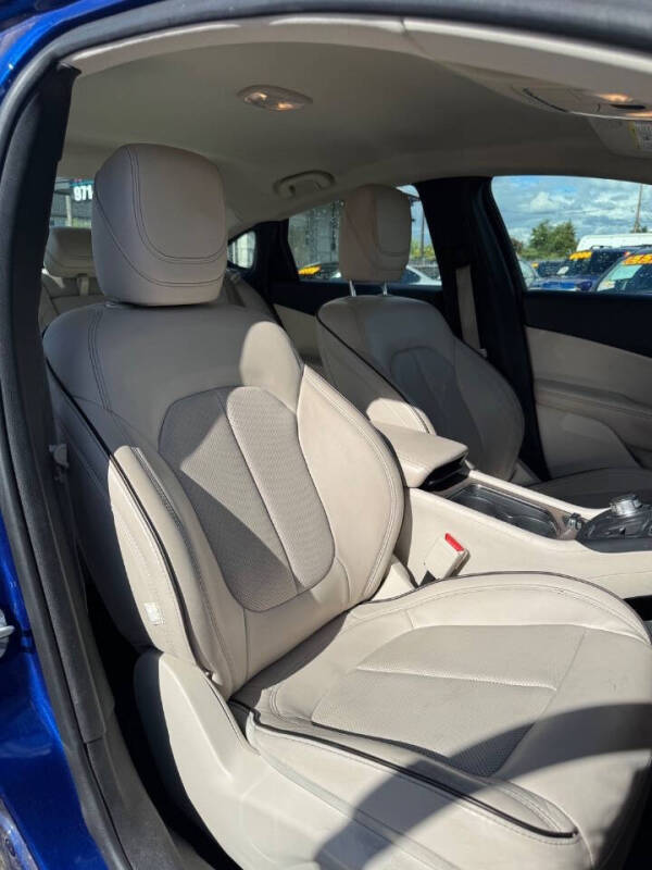 2015 Chrysler 200 C