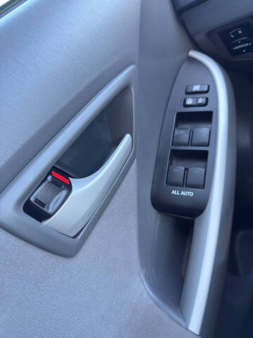 2011 Toyota Prius Four