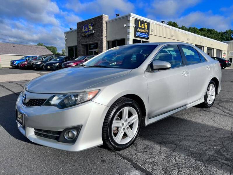 2014 Toyota Camry for sale in Plantsville, CT