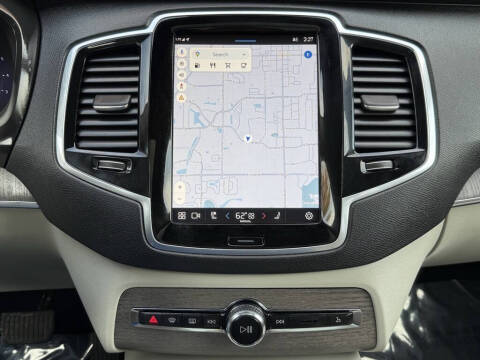 2023 Volvo XC90 B5 Plus Bright Theme