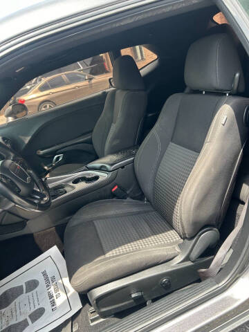 2019 Dodge Challenger SXT