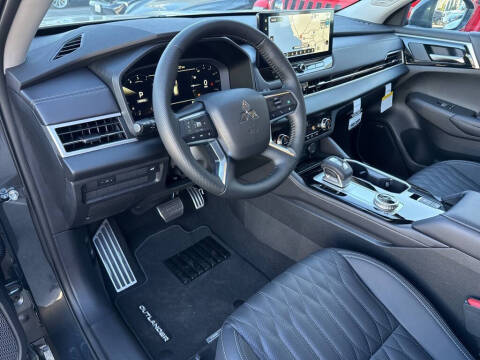 2025 Mitsubishi Outlander SEL