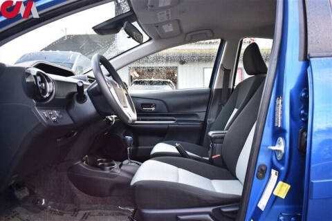 2017 Toyota Prius c One