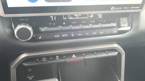 2023 Toyota Sequoia SR5