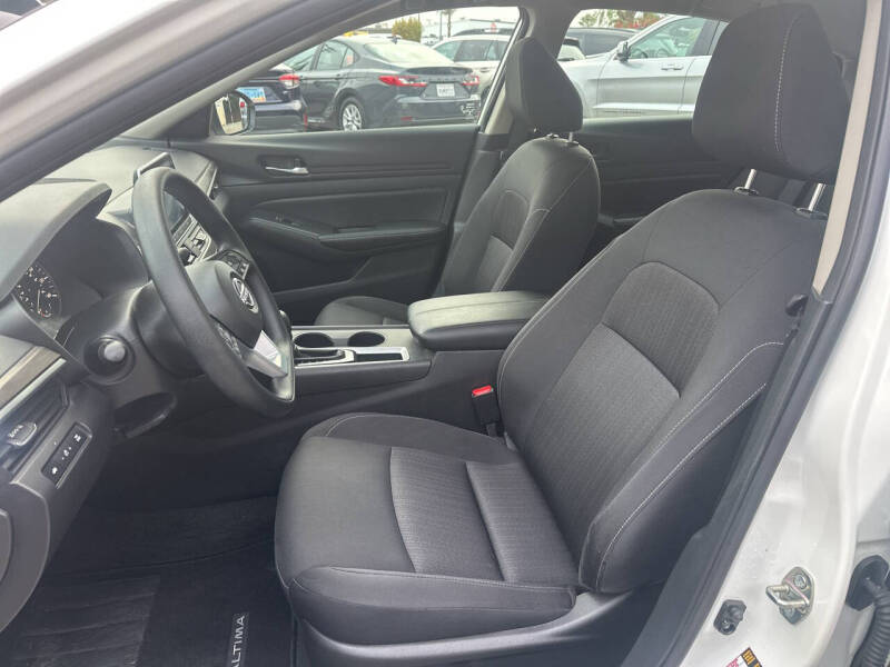 2025 Nissan Altima 2.5 SV