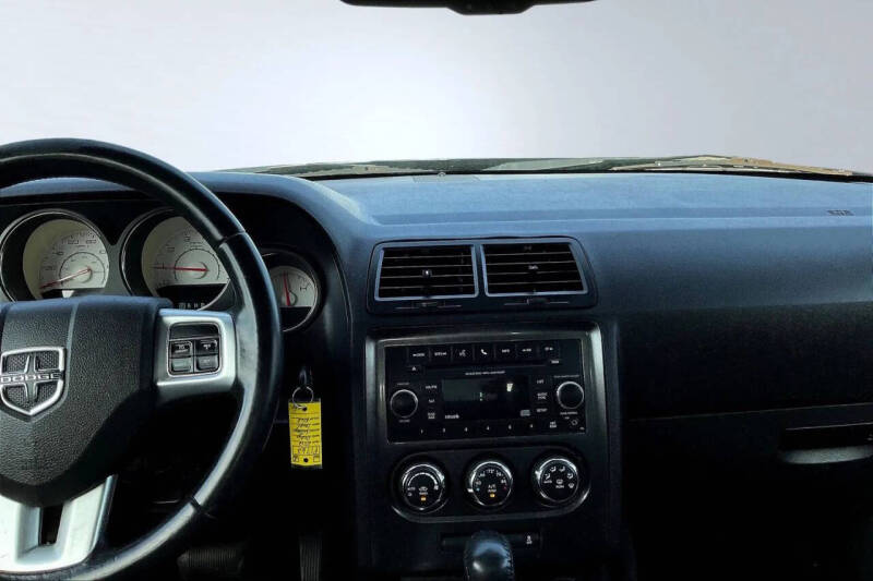 2012 Dodge Challenger SXT