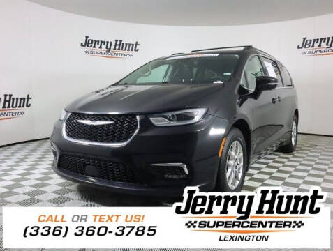 2022 Chrysler Pacifica for sale at Jerry Hunt Supercenter in Lexington NC