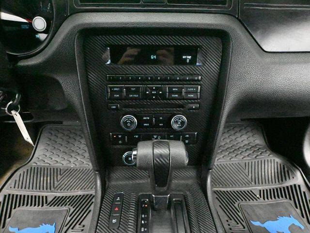 2012 Ford Mustang V6