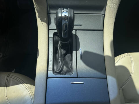 2015 Ford Taurus SEL