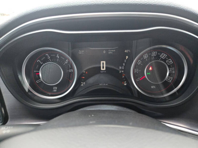 2016 Dodge Challenger SXT Plus