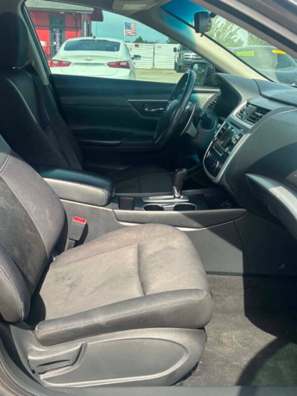 2017 Nissan Altima 2.5 SR