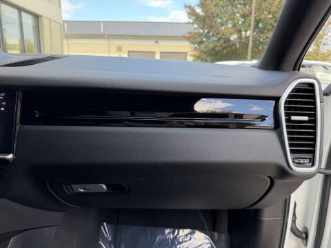 2022 Porsche Cayenne Coupe