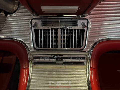 1962 Ford Thunderbird