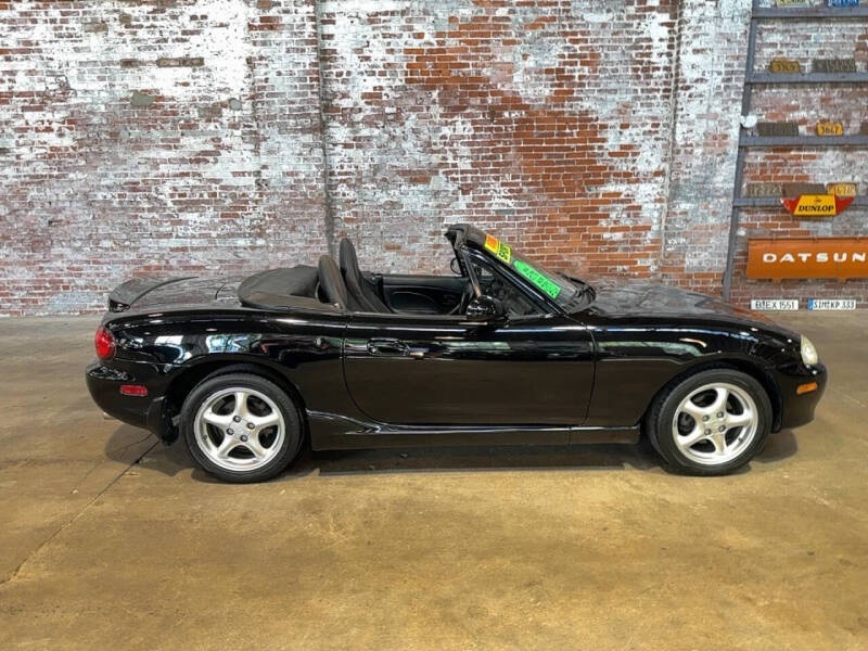 2002 Mazda MX-5 Miata