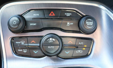 2018 Dodge Challenger SXT