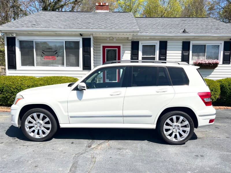 2011 Mercedes-Benz GLK for sale at SIGNATURES AUTOMOTIVE GROUP LLC in Spartanburg SC