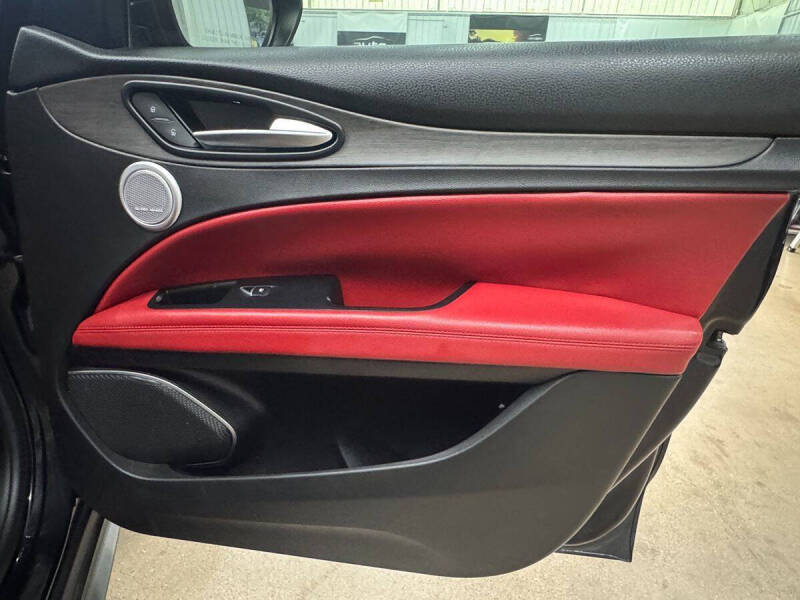 2018 Alfa Romeo Stelvio Ti