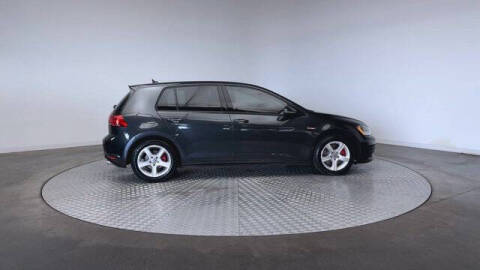 2017 Volkswagen Golf GTI S
