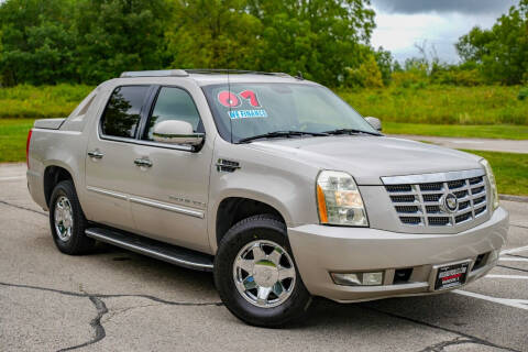 2007 Cadillac Escalade EXT for sale at Nissi Auto Sales in Waukegan IL