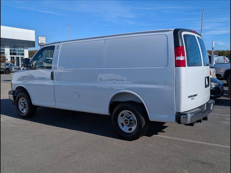 2025 GMC Savana 2500
