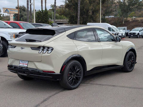 2025 Ford Mustang Mach-E Premium