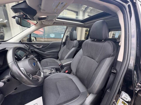 2024 Subaru Forester Premium