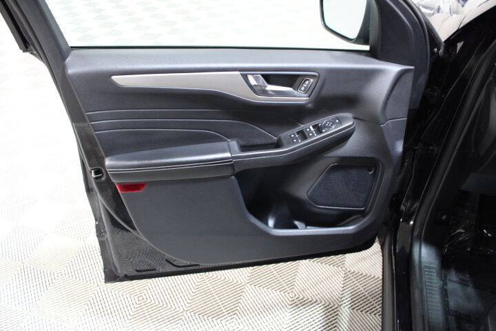 2021 Ford Escape Hybrid SE