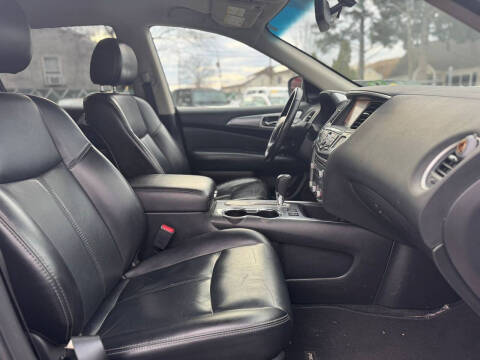 2018 Nissan Pathfinder SL