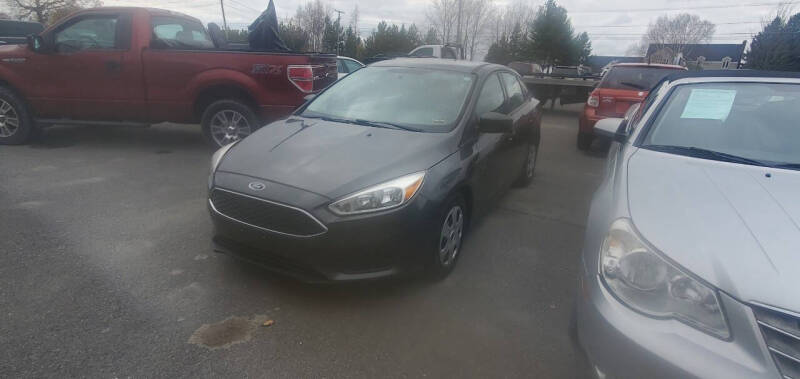 2017 Ford Focus S's photo