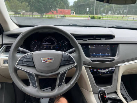 2018 Cadillac XT5 Premium Luxury