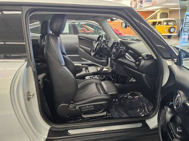 2022 MINI Hardtop 2 Door Cooper SE