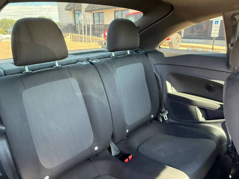 2014 Volkswagen Beetle 2.5L Entry PZEV