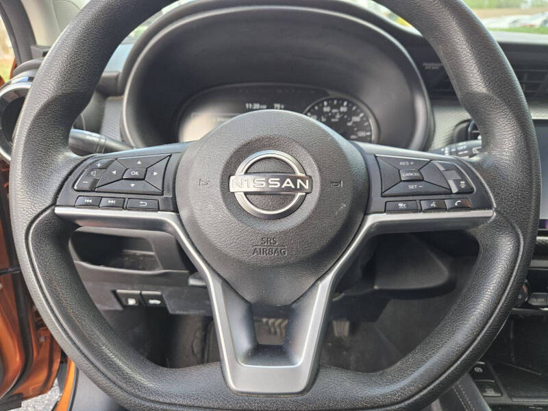 2022 Nissan Kicks SV