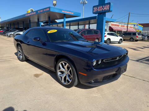2015 Dodge Challenger SXT Plus