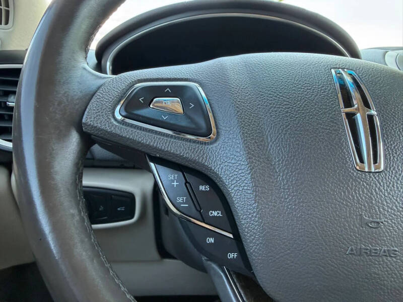 2016 Lincoln MKX Select