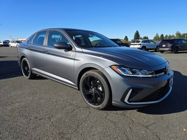 2026 Volkswagen Jetta SE's photo