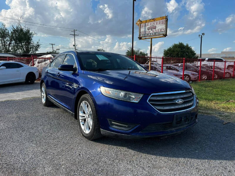 2013 Ford Taurus SEL's photo