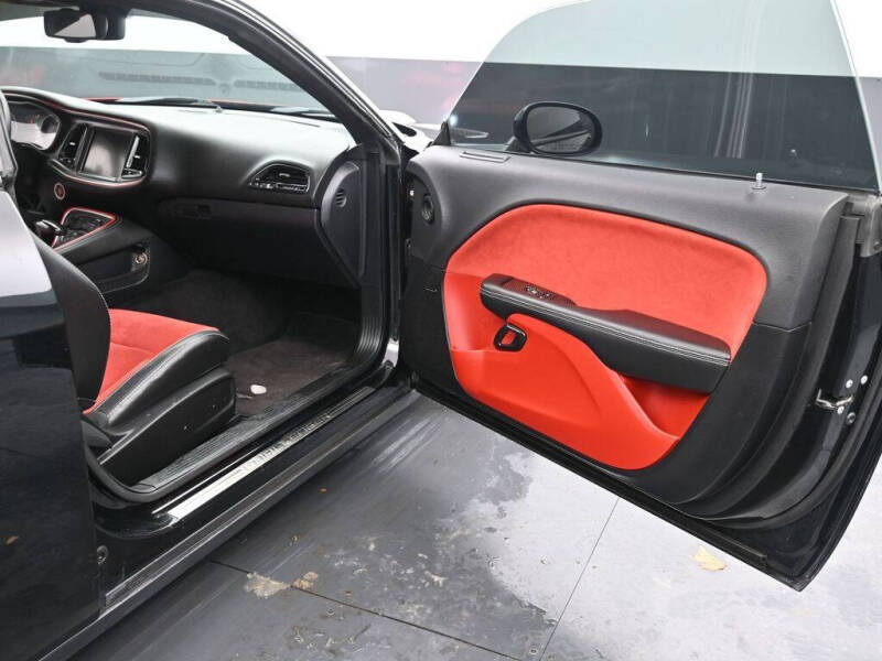 2016 Dodge Challenger SRT Hellcat