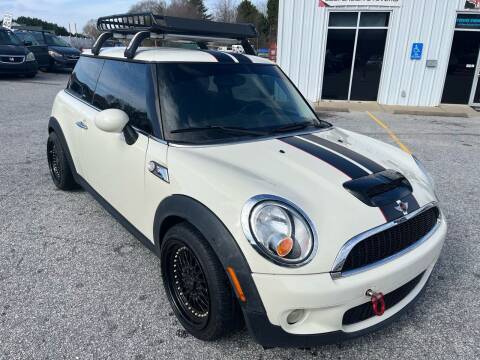2008 MINI Cooper for sale at UpCountry Motors in Taylors SC