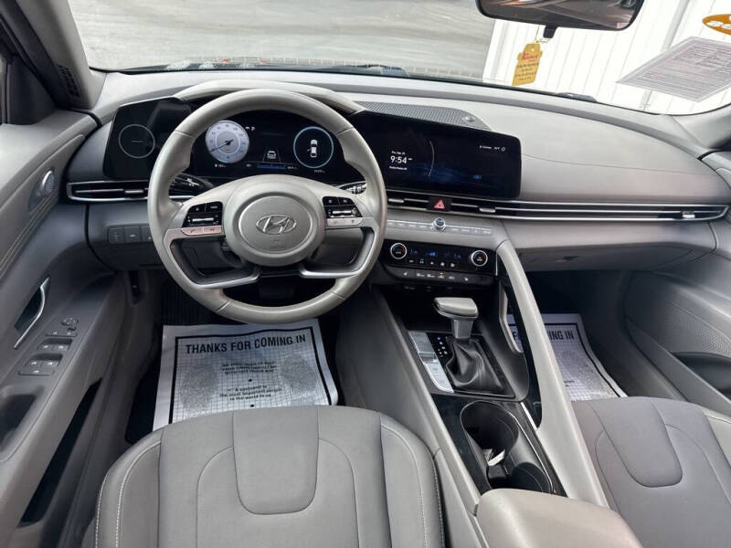 2023 Hyundai Elantra