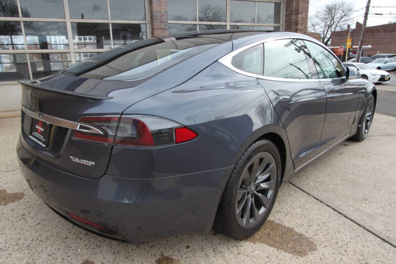 2020 Tesla Model S Performance photo 7