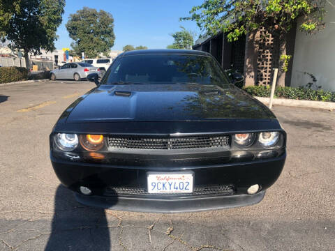 2012 Dodge Challenger SXT