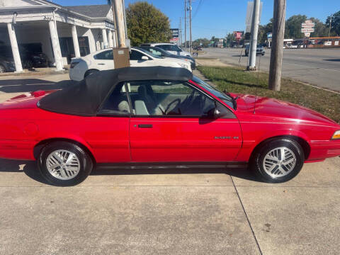 1993 Pontiac Sunbird SE