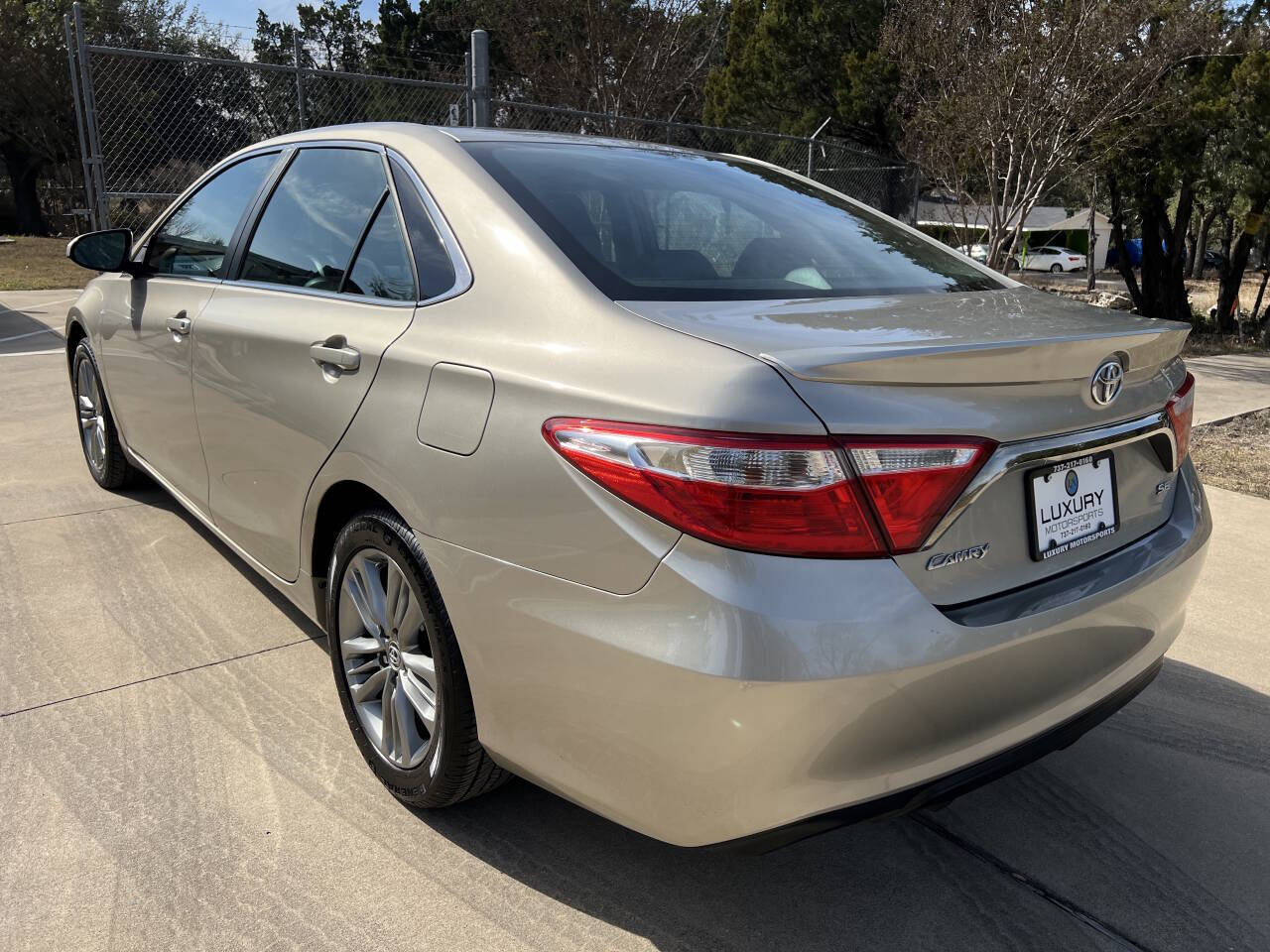 Used Car 2015 Toyota Camry  Le 4dr Sedan For Sale Under $15,000 In Austin, Texas