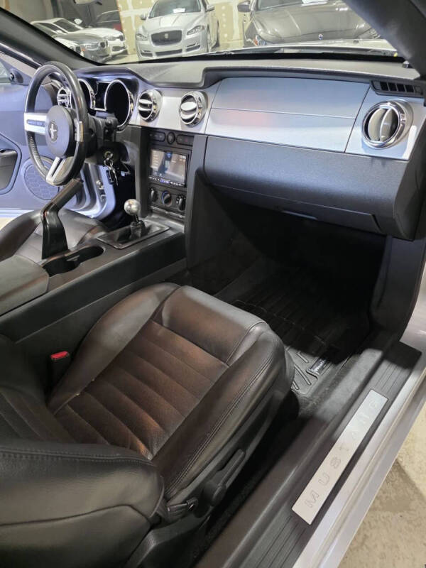 2006 Ford Mustang GT Deluxe