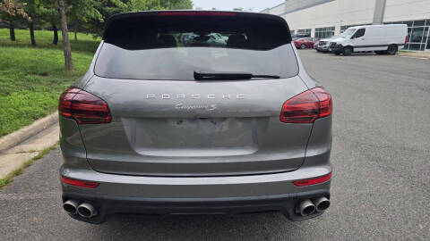 2016 Porsche Cayenne S