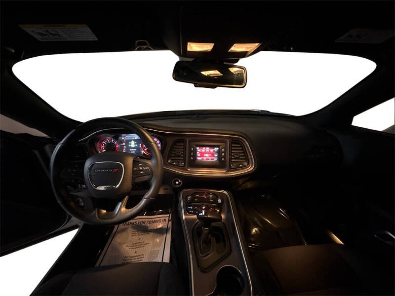 2017 Dodge Challenger SXT