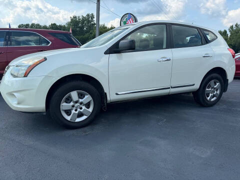 2014 Nissan Rogue Select for sale at Patrick Auto Group in Knox IN