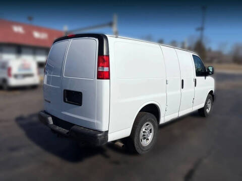 2017 Chevrolet Express 2500